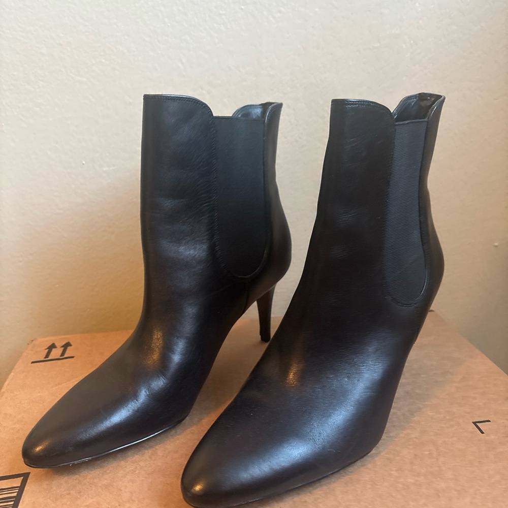 Lauren Ralph Lauren Elegant Black Heeled Boots